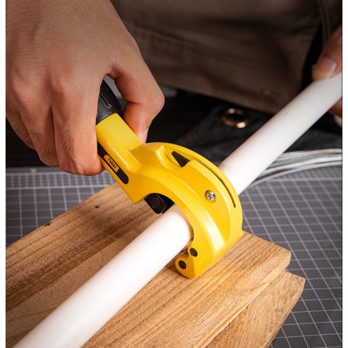 DELI κόφτης μεταλλικού σωλήνα DL2504 με μέγιστη διάμετρο 32mm